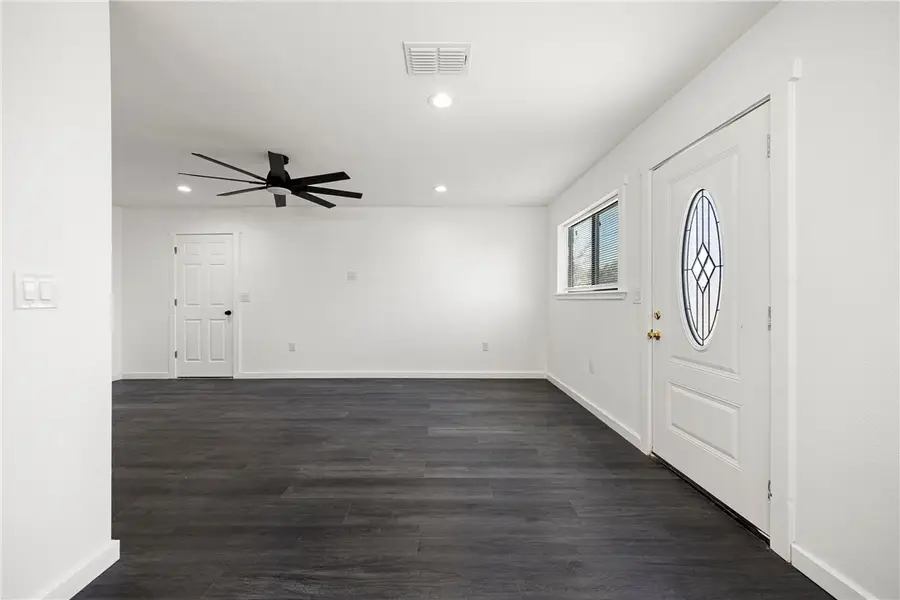 408 Avenue D, Sinton, TX 78387 - #3