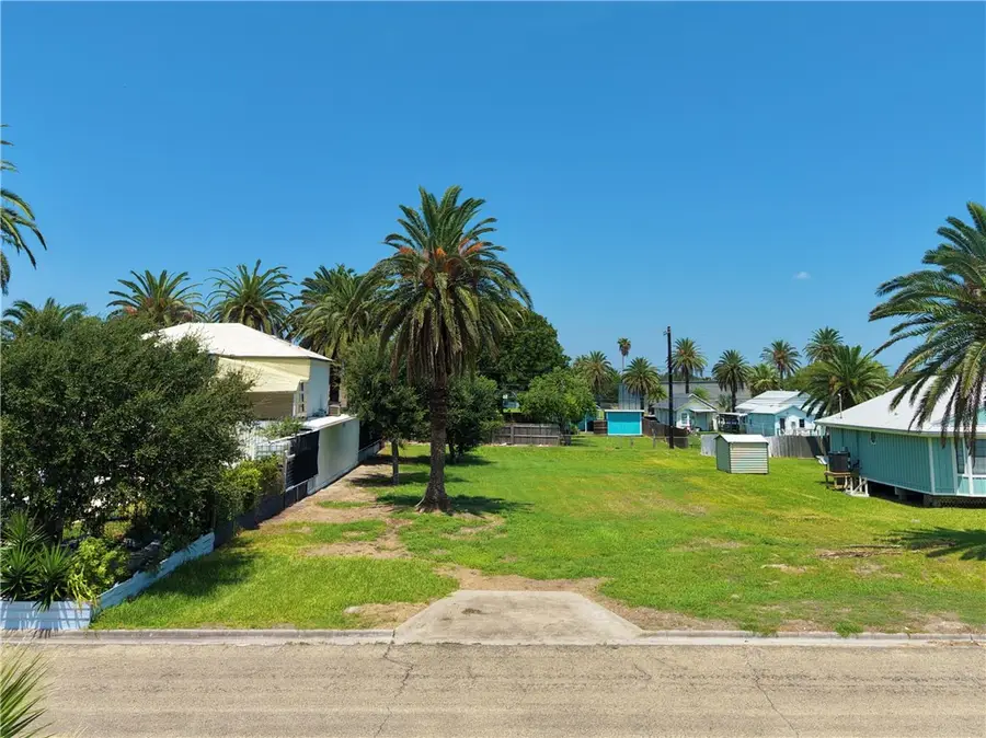 1144 S Arch Street, Aransas Pass, TX 78336 - #2