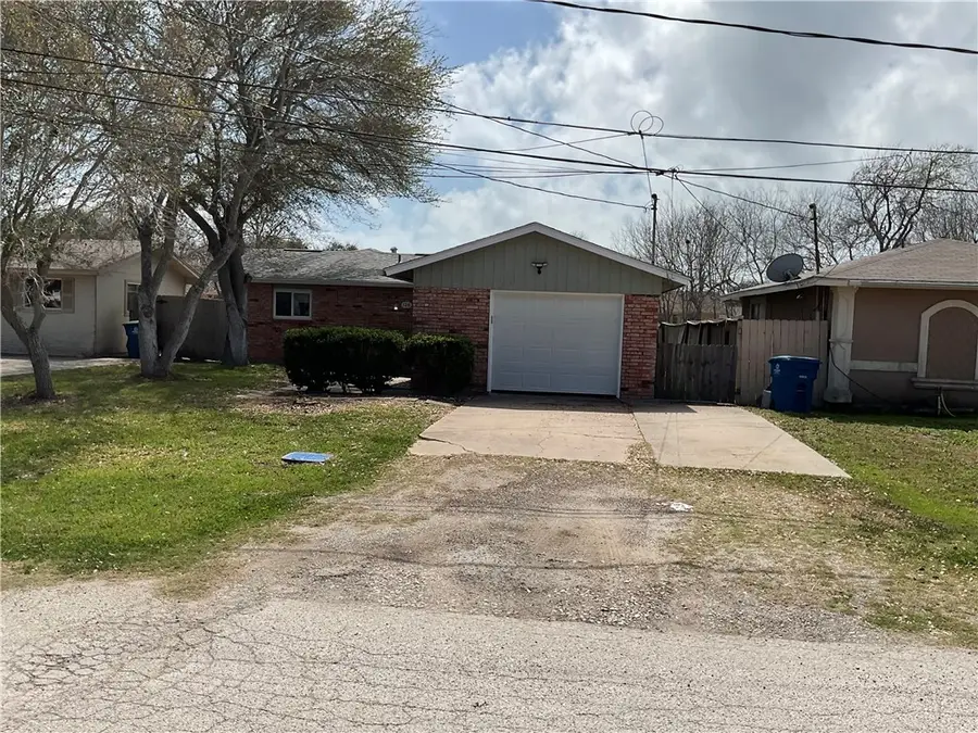 126 Dell Avenue, Portland, TX 78374 - #2