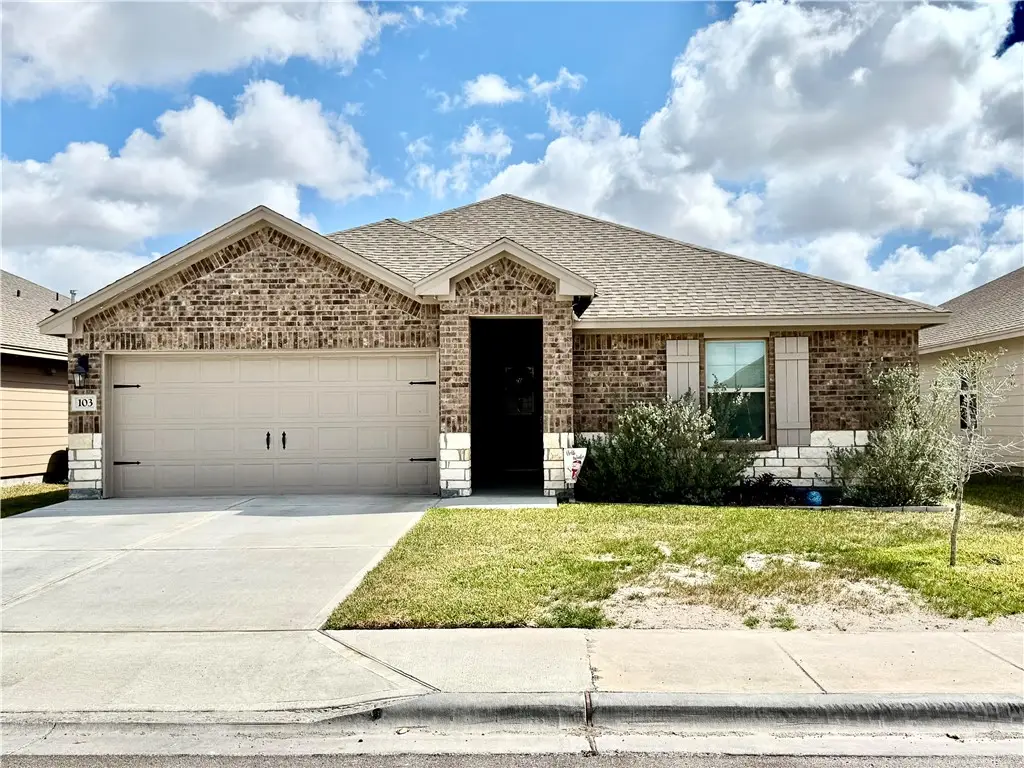 103 Donegal Street, Sinton, TX 78387 - #1