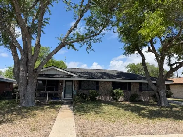 205 Driftwood Drive, Portland, TX 78374
