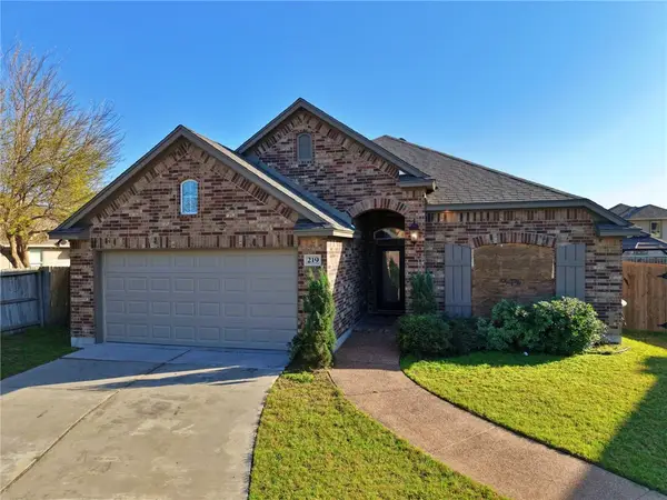 219 Couples Drive, Portland, TX 78374