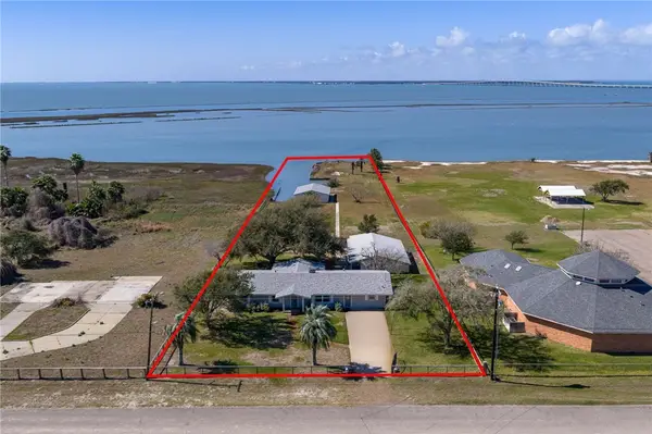 140 Front Street, Rockport, TX 78382