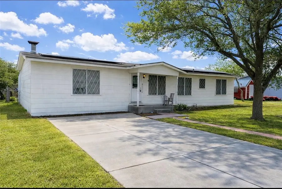 409 E Wildwood Drive, Corpus Christi, TX 78410 - #2