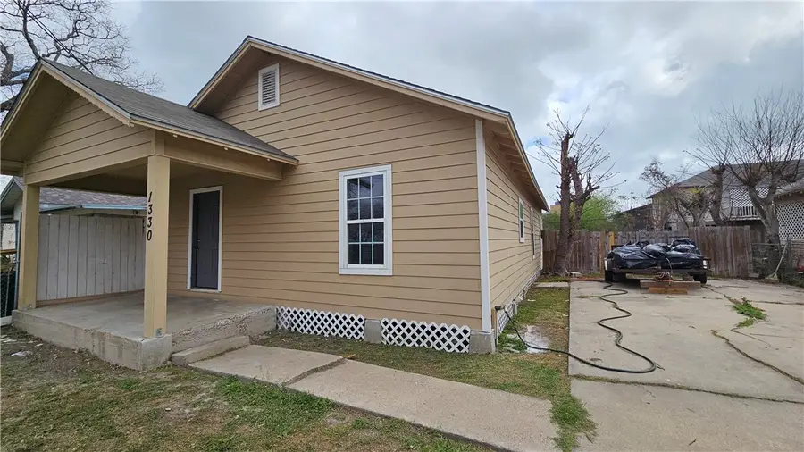 1330 7th Street, Corpus Christi, TX 78404 - #2