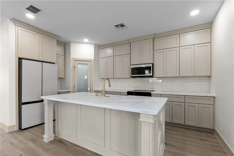 2911 Alice Lane, Kingsville, TX 78363 - #3