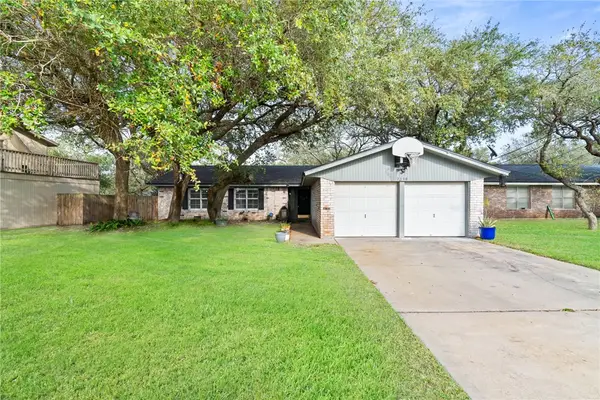 2130 Eastwind Street, Ingleside, TX 78362