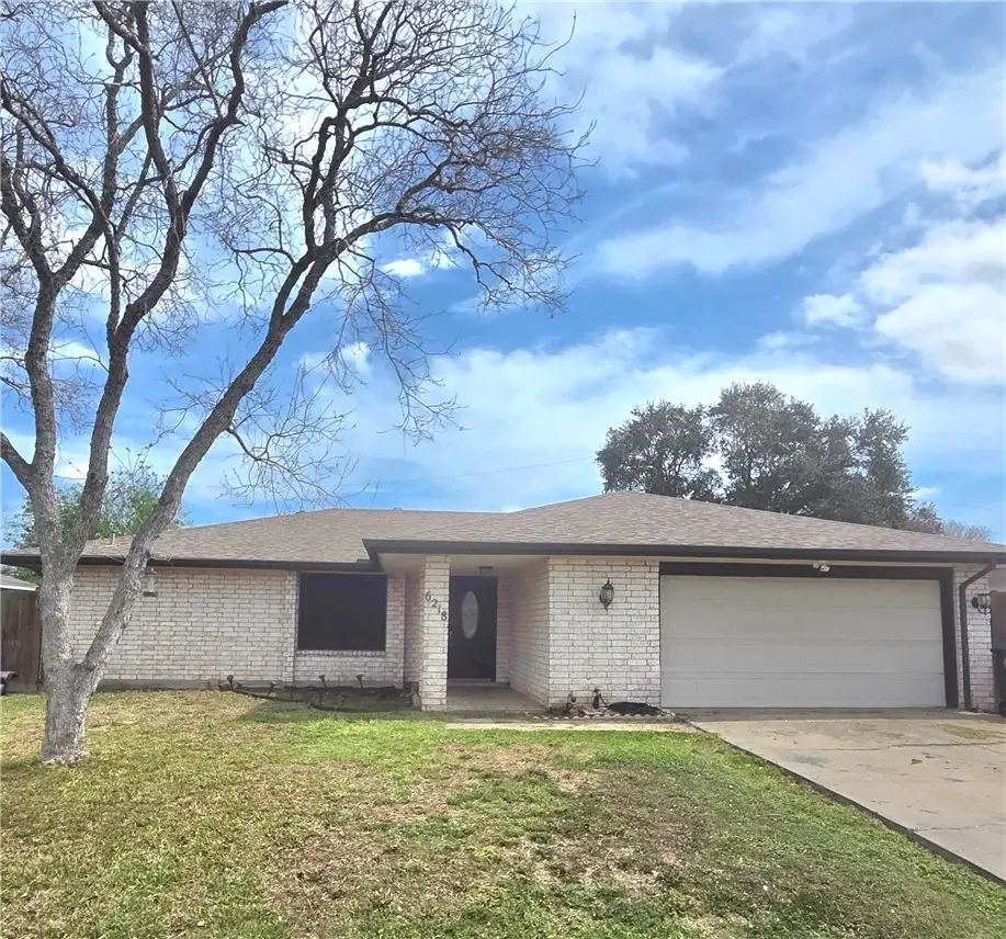 6218 Brewton Drive, Corpus Christi, TX 78415 - #1