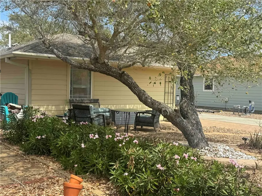 85 Augusta Circle, Aransas Pass, TX 78336 - #2