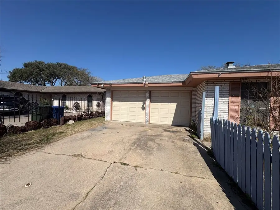 3626 Capri Drive, Corpus Christi, TX 78415 - #2