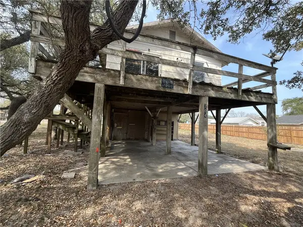 Address Withheld By Seller, Rockport, TX 78382
