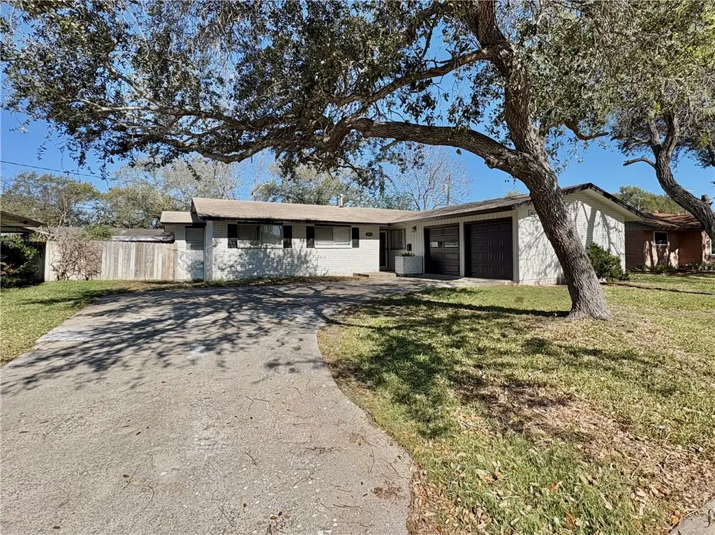 1025 Burkshire Drive, Corpus Christi, TX 78412 - #1