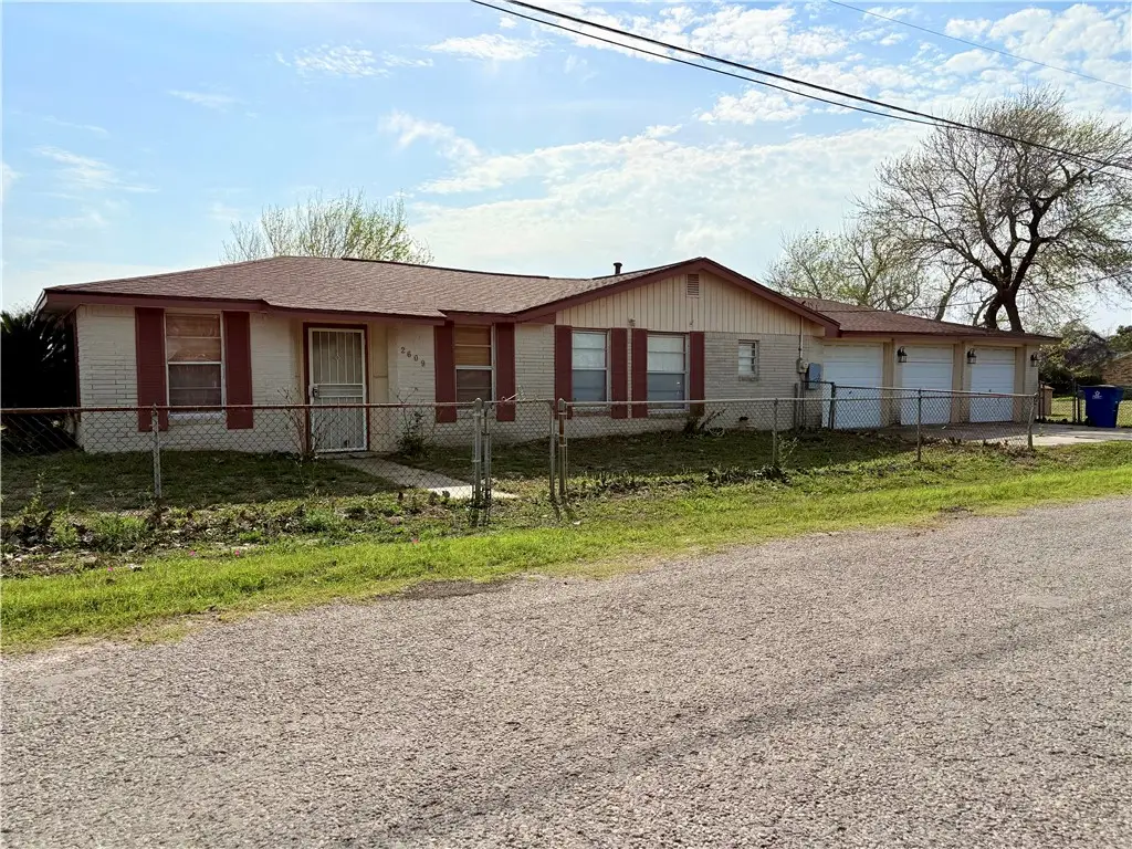 2609 W Highland Avenue, Ingleside, TX 78362 - #1