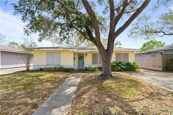 941 Grant Place, Corpus Christi, TX 78411