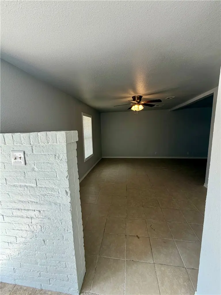 230 Otis Street, Kingsville, TX 78363 - #2