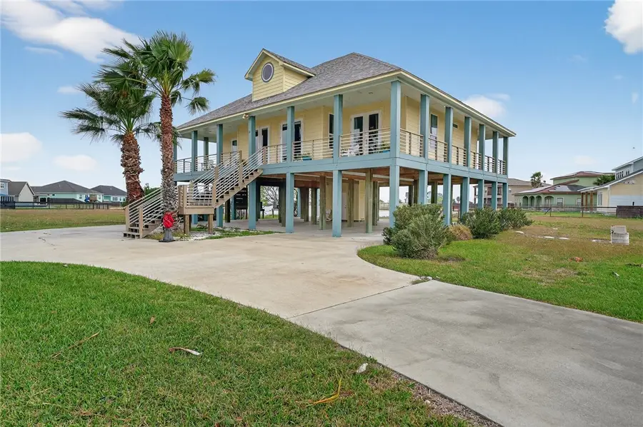 33 Lake Shore Circle, Rockport, TX 78382 - #2