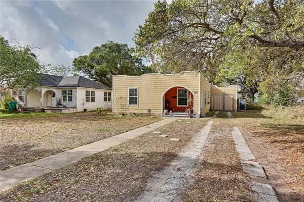 629 W Yoakum Avenue, Aransas Pass, TX 78336