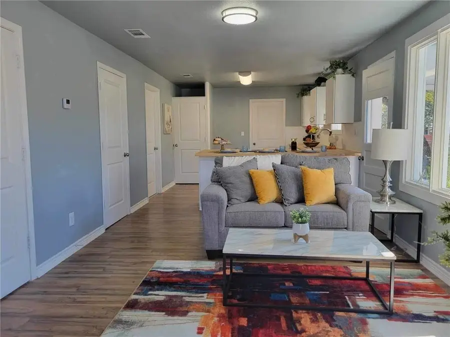 309 E Hoffman Avenue, Kingsville, TX 78363 - #3