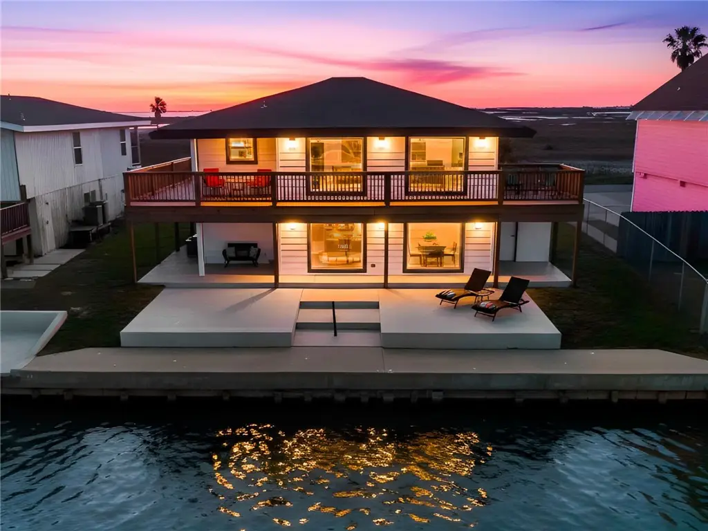 140 Port Saint Claire, City By The Sea, TX 78336 - #1