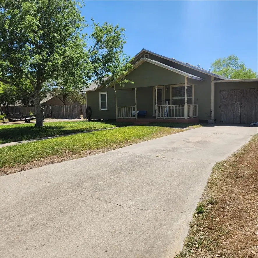 315 Elizabeth Avenue, Kingsville, TX 78363 - #2
