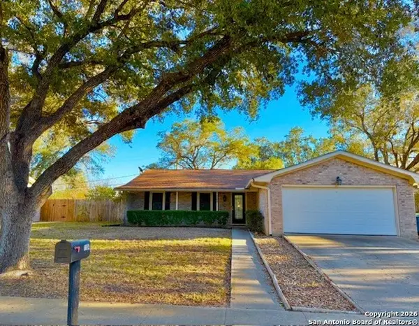 1104 Newhall Street, Beeville, TX 78102