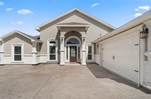 14226 Bowman Court, Robstown, TX 78380