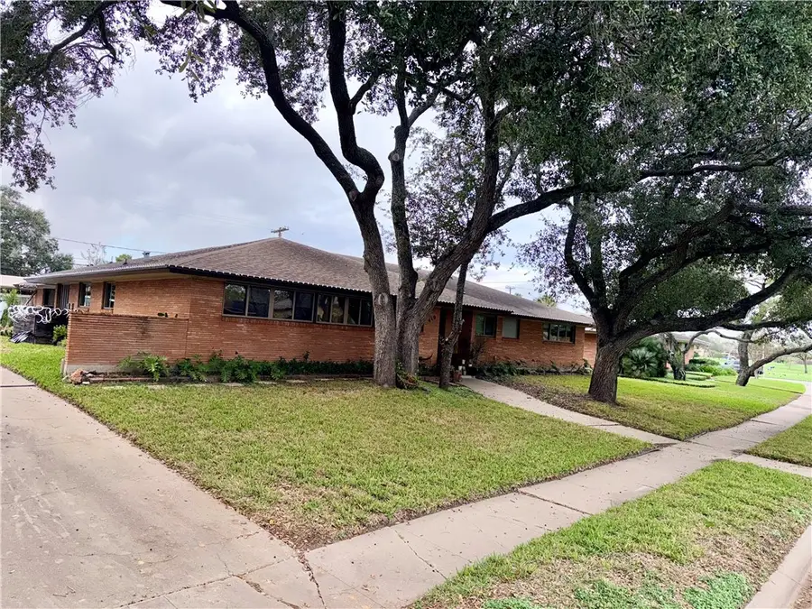 410 Miramar Place, Corpus Christi, TX 78411 - #2