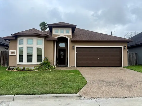 21 Willow Bend Street, Corpus Christi, TX 78413