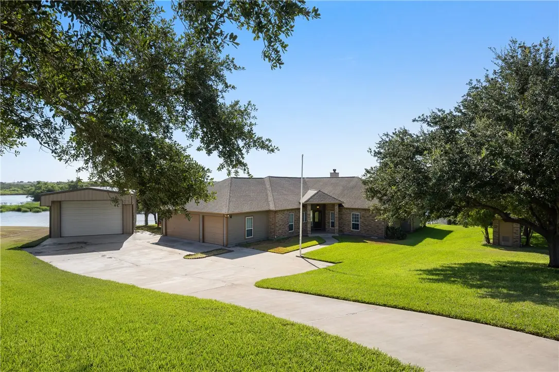 173 David, Sandia, TX 78383 - #1