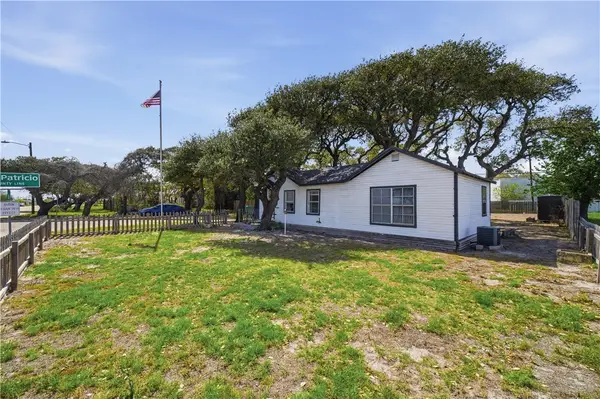 502 N Commercial Street, Aransas Pass, TX 78336