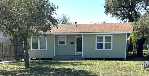 801 W Sinton Street, Sinton, TX 78387