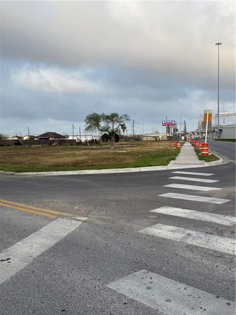1210 Kennedy Avenue, Corpus Christi, TX 78407 - #1
