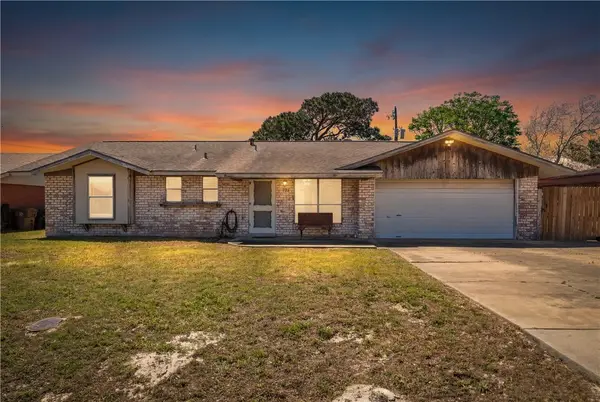 551 S Bayberry Pl, Corpus Christi, TX 78418