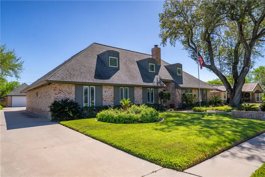 1211 Cypher Street, Kingsville, TX 78363 - #2