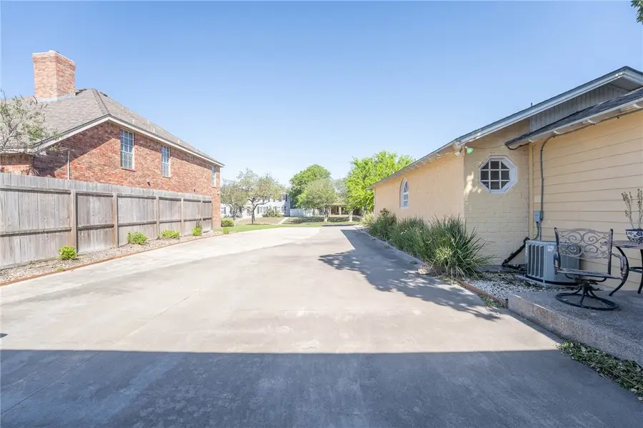 245 Oleander Avenue, Corpus Christi, TX 78404 - #3