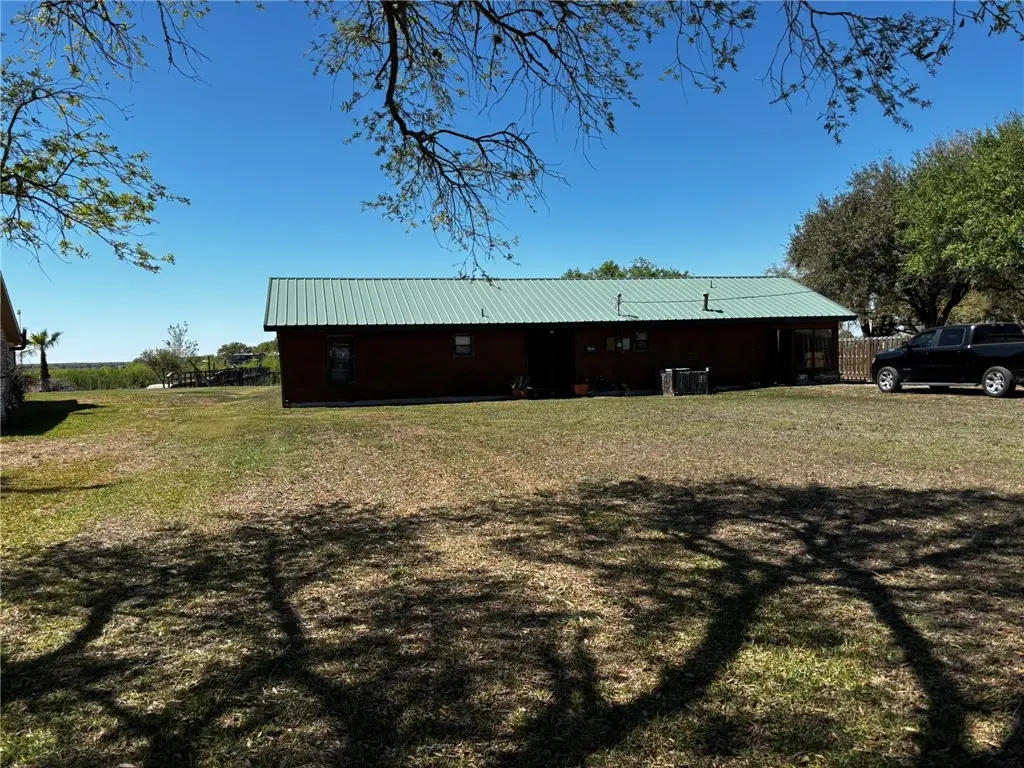 137 Harbor Circle, Mathis, TX 78368 - #1