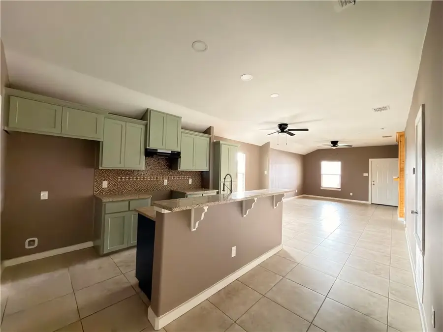 901 Duncan Street, Corpus Christi, TX 78405 - #2