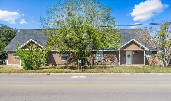 2904 Pleasant Green Drive, Victoria, TX 77901