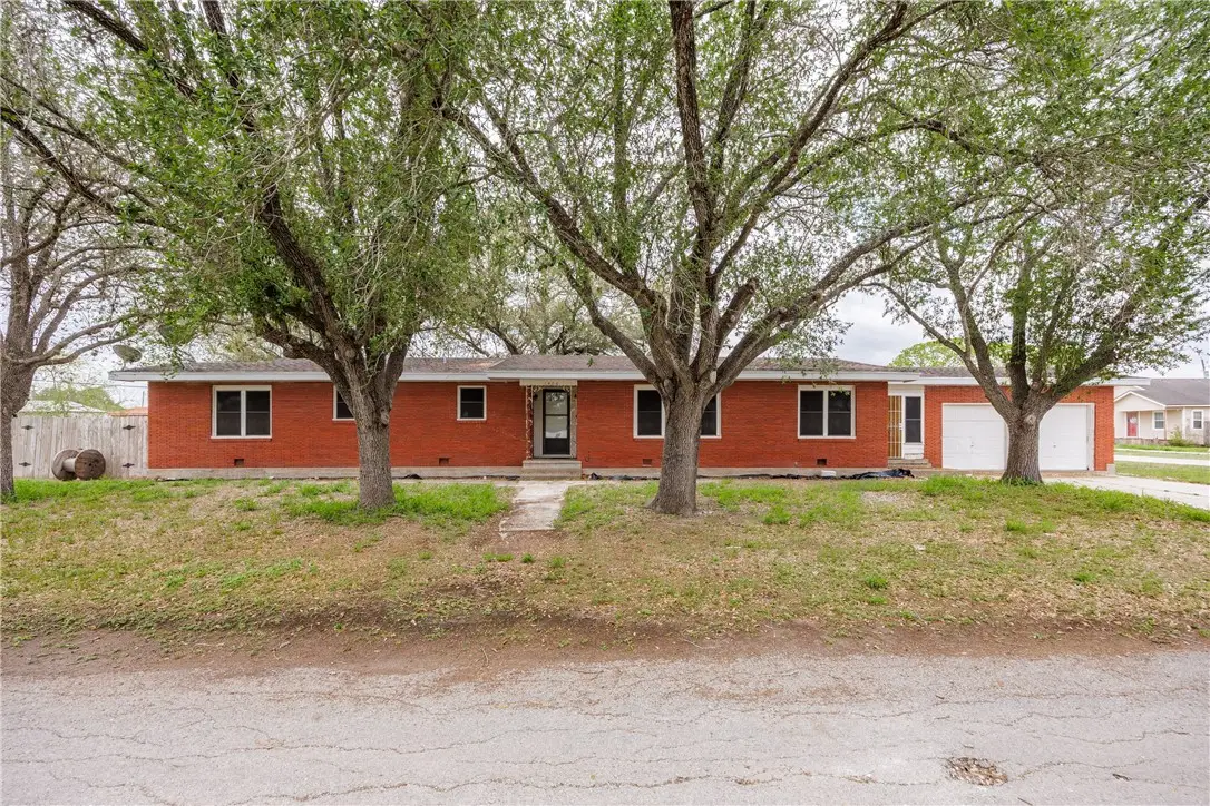 1406 4th Street, Agua Dulce, TX 78330 - #1