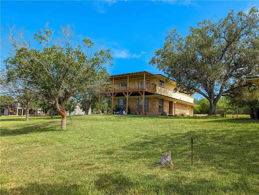 155 Buffalo Road, George West, TX 78022 - #2