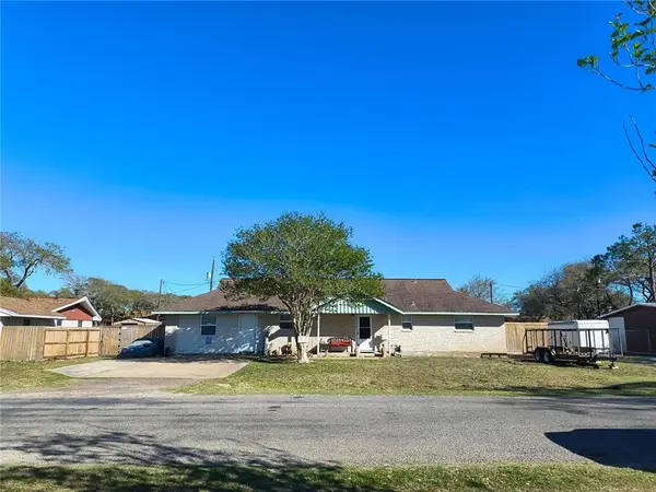 168 Sunset Drive, Ingleside on the Bay, TX 78362