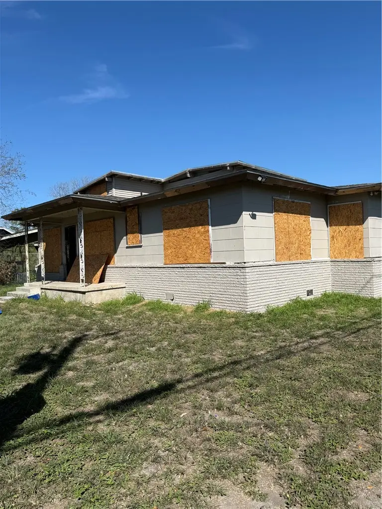 2002 Buford Street, Corpus Christi, TX 78405 - #3