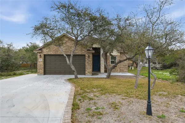 915 S 12th Street, Aransas Pass, TX 78336