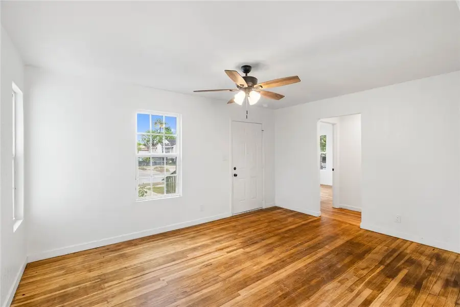 4725 Hamlett Drive, Corpus Christi, TX 78415 - #2