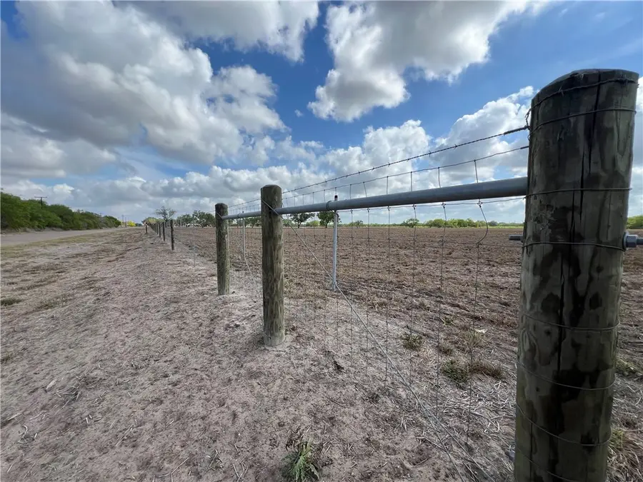 2237 W Highway 285, Falfurrias, TX 78355 - #3