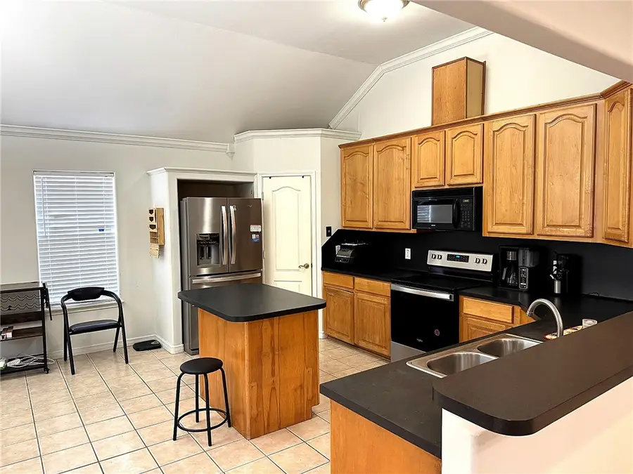 2534 Bevecrest Drive, Corpus Christi, TX 78415 - #3
