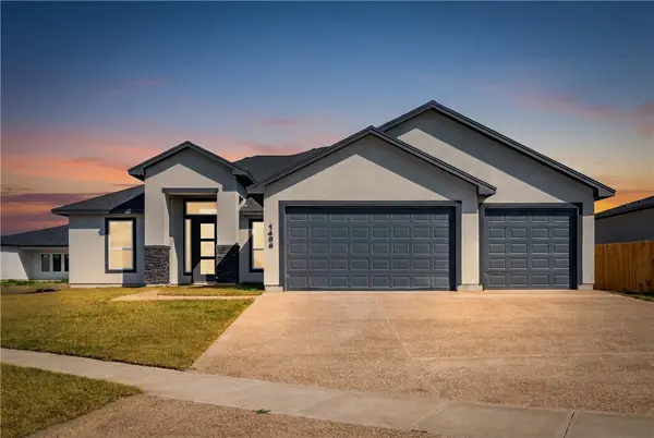 1486 Dragonstone Court, Corpus Christi, TX 78415