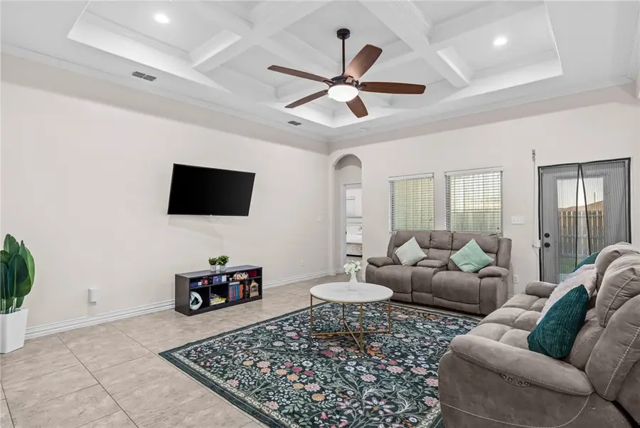 3818 Pennine Way, Corpus Christi, TX 78414 - #3