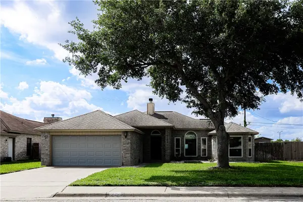 1408 Encino Avenue, Alice, TX 78332