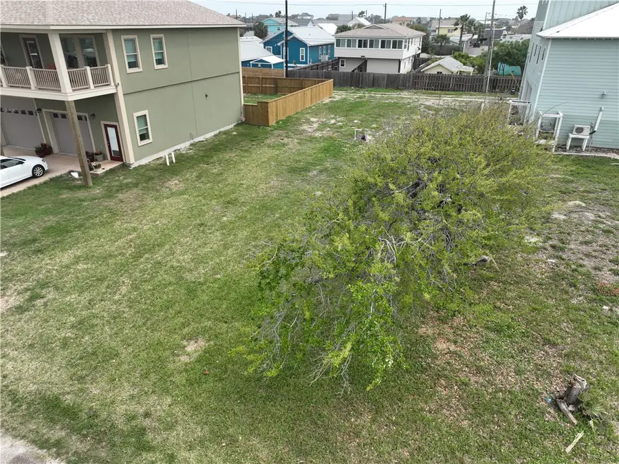 519 S 10th Street, Port Aransas, TX 78373 - #2
